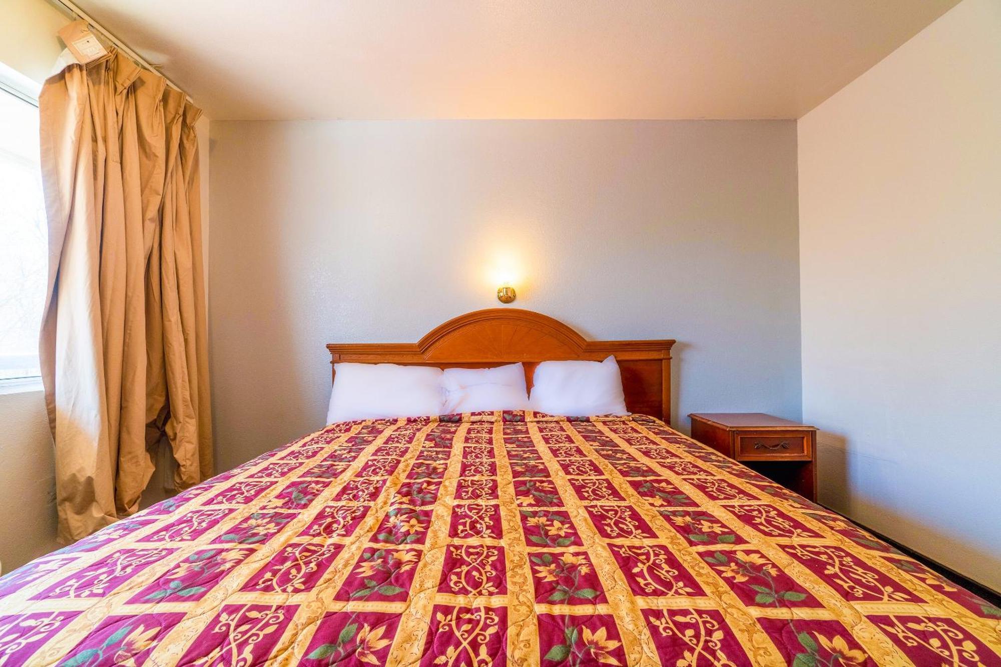 Motel Castle & By Oyo Chickasha