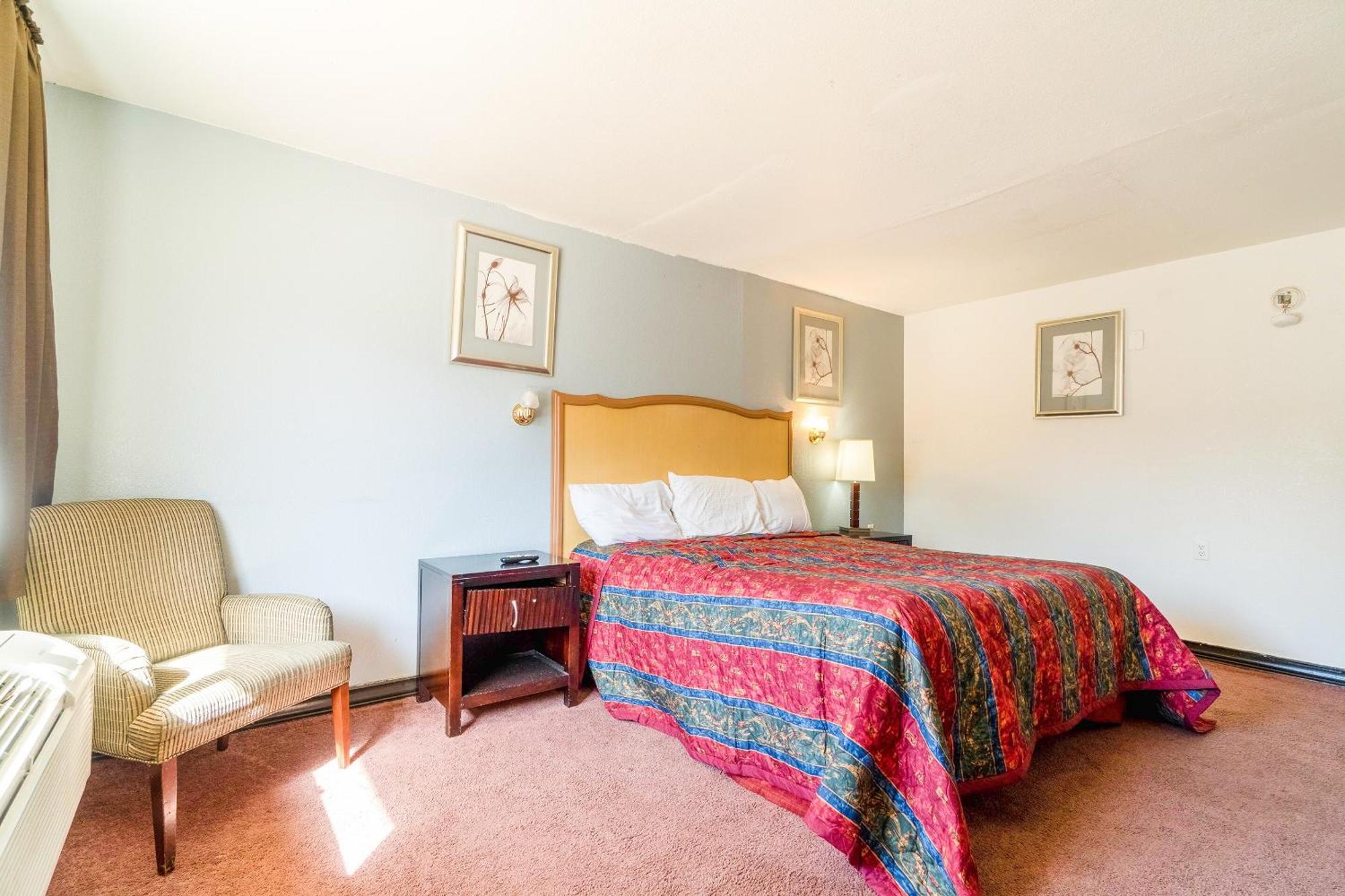 Motel Castle & By Oyo Chickasha