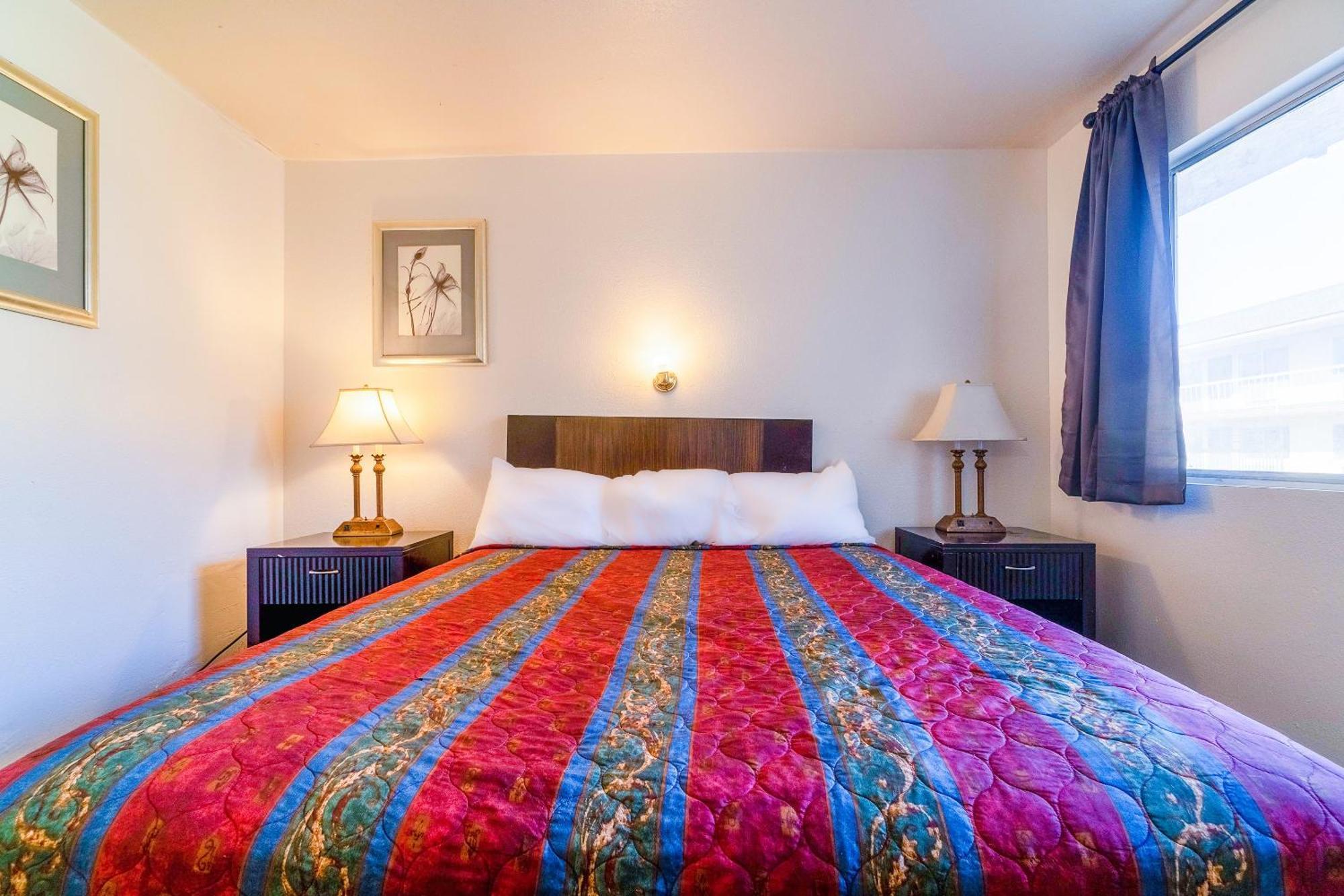 Motel Castle & By Oyo